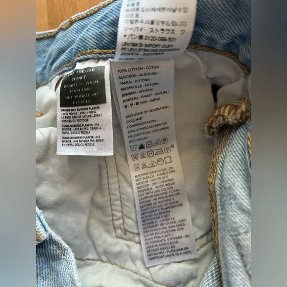 Levi’s 501® 150th Anniversary Light Wash Jeans – Floral Patched Knee – W28 L30 - Picture 10 of 15